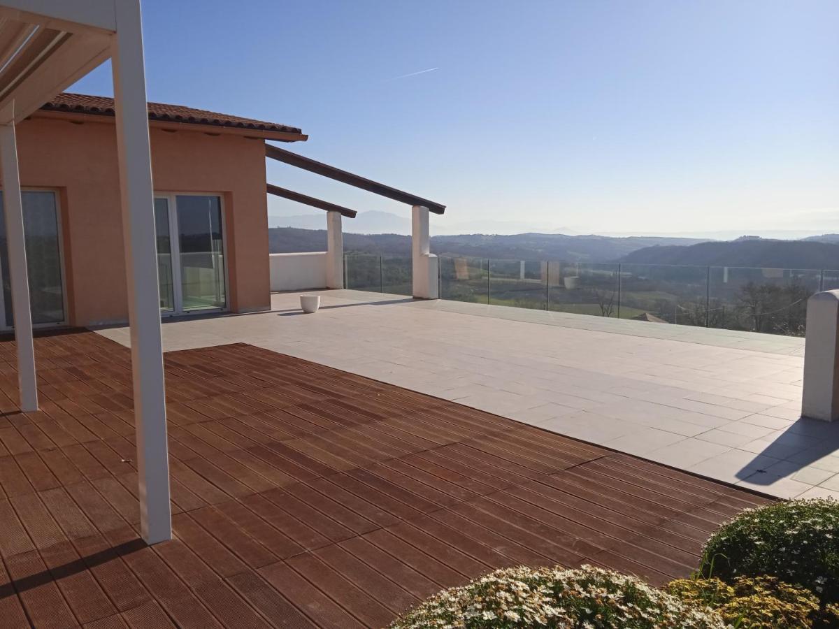 Agriturismo Il Cielo In Terra Sant'Oreste Exterior photo